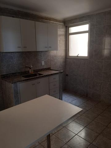 Alugar Apartamento / Padrão em São José do Rio Preto R$ 1.000,00 - Foto 6