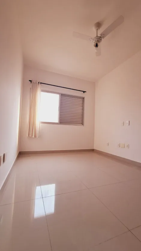 Alugar Apartamento / Padrão em São José do Rio Preto. apenas R$ 2.000,00