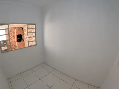 Alugar Casa / Padrão em São José do Rio Preto R$ 1.400,00 - Foto 14