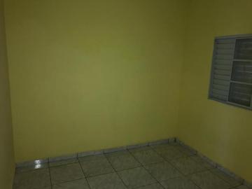 Alugar Casa / Padrão em São José do Rio Preto R$ 750,00 - Foto 4