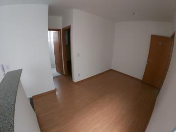 Alugar Apartamento / Padrão em São José do Rio Preto R$ 700,00 - Foto 3