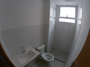 Alugar Apartamento / Padrão em São José do Rio Preto R$ 700,00 - Foto 13