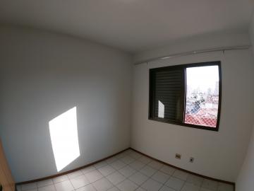 Alugar Apartamento / Padrão em São José do Rio Preto R$ 1.000,00 - Foto 9