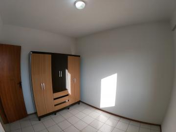 Alugar Apartamento / Padrão em São José do Rio Preto R$ 1.000,00 - Foto 10