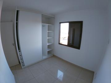 Alugar Apartamento / Padrão em São José do Rio Preto R$ 1.100,00 - Foto 6