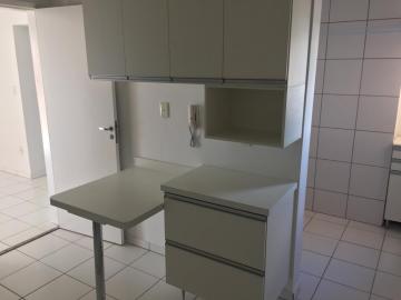 Alugar Apartamento / Padrão em São José do Rio Preto R$ 1.150,00 - Foto 17