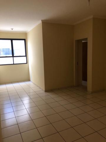 Alugar Apartamento / Padrão em São José do Rio Preto. apenas R$ 1.000,00