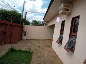 Alugar Casa / Padrão em São José do Rio Preto R$ 2.000,00 - Foto 2