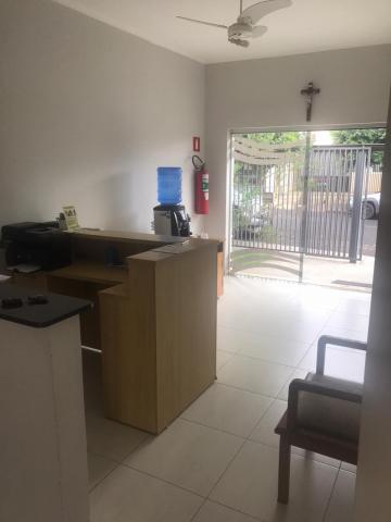 Alugar Casa / Padrão em São José do Rio Preto R$ 2.200,00 - Foto 1