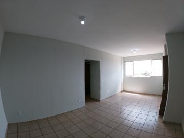 Alugar Apartamento / Padrão em São José do Rio Preto R$ 650,00 - Foto 2