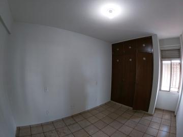 Alugar Apartamento / Padrão em São José do Rio Preto R$ 650,00 - Foto 13