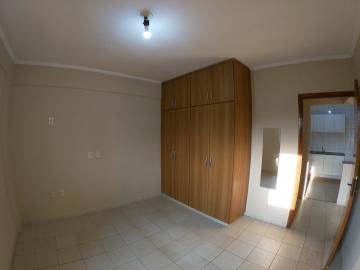 Alugar Apartamento / Padrão em São José do Rio Preto R$ 600,00 - Foto 12