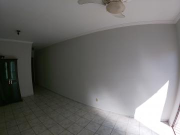 Alugar Apartamento / Padrão em São José do Rio Preto R$ 800,00 - Foto 4