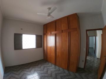 Alugar Casa / Padrão em São José do Rio Preto R$ 1.700,00 - Foto 18