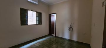 Alugar Casa / Padrão em São José do Rio Preto R$ 1.600,00 - Foto 6