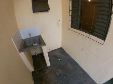 Alugar Casa / Padrão em São José do Rio Preto R$ 550,00 - Foto 11