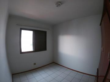 Alugar Apartamento / Padrão em São José do Rio Preto R$ 1.100,00 - Foto 5