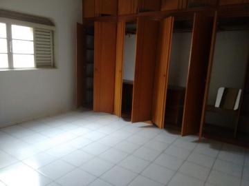 Alugar Casa / Padrão em São José do Rio Preto R$ 1.800,00 - Foto 2