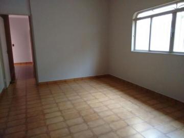 Alugar Casa / Padrão em São José do Rio Preto R$ 1.800,00 - Foto 5