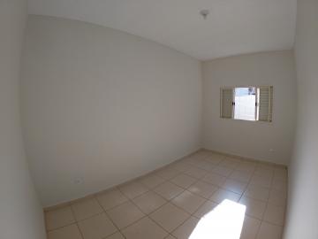 Alugar Casa / Padrão em São José do Rio Preto R$ 1.000,00 - Foto 9