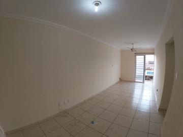 Alugar Apartamento / Padrão em São José do Rio Preto R$ 800,00 - Foto 3