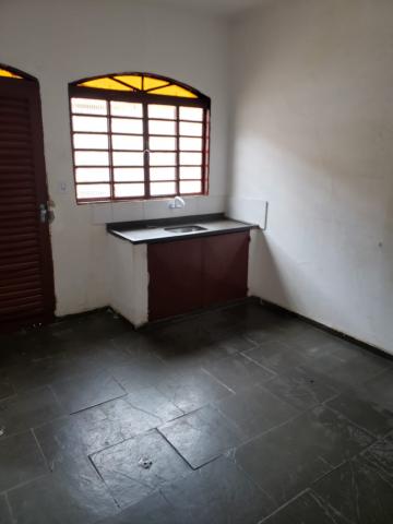 Alugar Casa / Padrão em São José do Rio Preto apenas R$ 800,00 - Foto 3