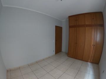 Alugar Apartamento / Padrão em São José do Rio Preto R$ 800,00 - Foto 17