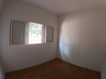 Alugar Casa / Padrão em São José do Rio Preto R$ 800,00 - Foto 10