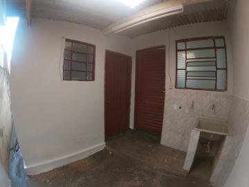 Alugar Casa / Padrão em São José do Rio Preto. apenas R$ 750,00