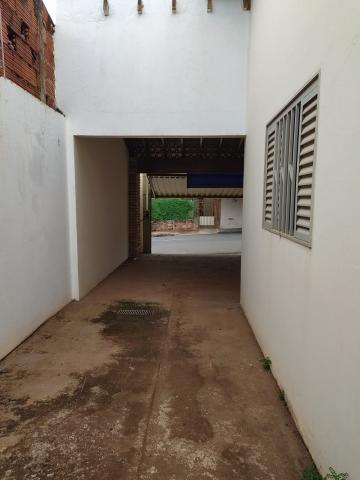 Alugar Casa / Padrão em São José do Rio Preto R$ 1.000,00 - Foto 12