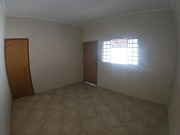 Alugar Casa / Padrão em São José do Rio Preto apenas R$ 800,00 - Foto 4