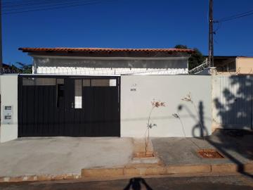 Alugar Casa / Padrão em São José do Rio Preto. apenas R$ 1.100,00