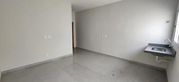 Alugar Casa / Padrão em São José do Rio Preto R$ 700,00 - Foto 3