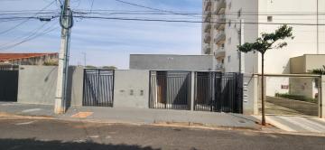 Alugar Casa / Padrão em São José do Rio Preto R$ 700,00 - Foto 1