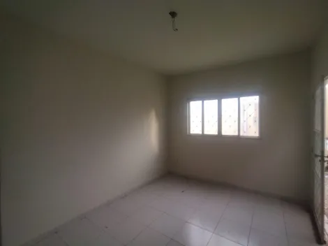 Alugar Casa / Padrão em São José do Rio Preto R$ 1.000,00 - Foto 3