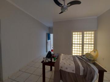 Alugar Casa / Padrão em São José do Rio Preto R$ 1.200,00 - Foto 16