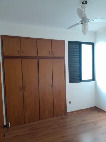 Alugar Apartamento / Padrão em São José do Rio Preto R$ 900,00 - Foto 18