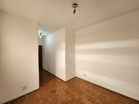 Alugar Apartamento / Padrão em São José do Rio Preto. apenas R$ 650,00