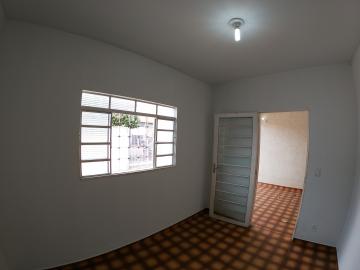 Alugar Casa / Padrão em São José do Rio Preto R$ 1.200,00 - Foto 5