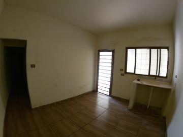 Alugar Casa / Padrão em São José do Rio Preto R$ 650,00 - Foto 11