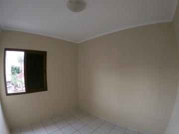 Alugar Apartamento / Padrão em São José do Rio Preto R$ 1.300,00 - Foto 7