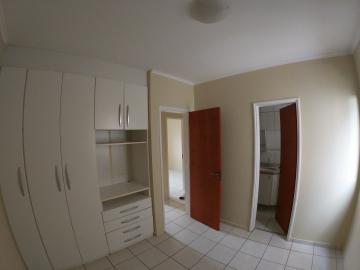 Alugar Apartamento / Padrão em São José do Rio Preto R$ 1.300,00 - Foto 16