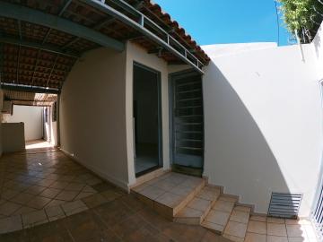 Alugar Casa / Padrão em São José do Rio Preto. apenas R$ 900,00