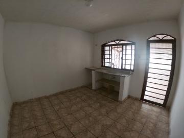 Alugar Casa / Padrão em São José do Rio Preto R$ 800,00 - Foto 5