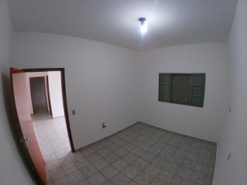 Alugar Casa / Padrão em São José do Rio Preto R$ 800,00 - Foto 15