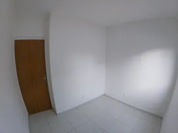 Alugar Casa / Padrão em São José do Rio Preto R$ 800,00 - Foto 7