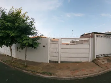 Alugar Casa / Padrão em São José do Rio Preto. apenas R$ 800,00