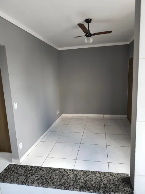 Alugar Apartamento / Padrão em São José do Rio Preto. apenas R$ 900,00