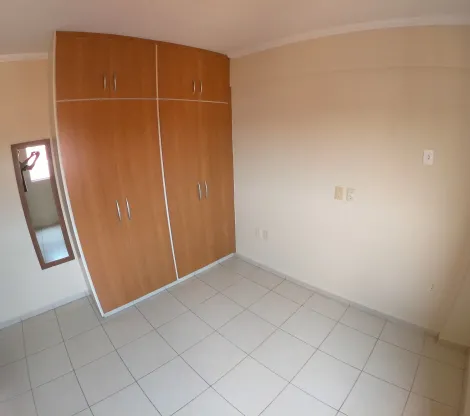 Alugar Apartamento / Padrão em São José do Rio Preto R$ 1.100,00 - Foto 11