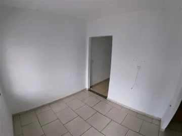 Alugar Casa / Padrão em São José do Rio Preto apenas R$ 700,00 - Foto 3